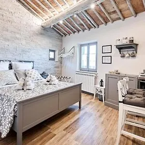 https://la-casina-di-aldo.it-tuscanyhotel.com