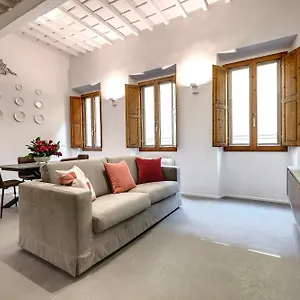 https://mamo-florence-venere-zefiro-apartments.it-tuscanyhotel.com